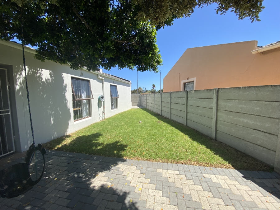 To Let 3 Bedroom Property for Rent in Sunningdale Western Cape